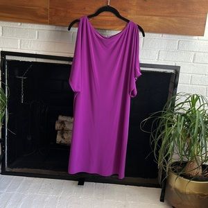 Tiana B size 8 open sleeve shift dress